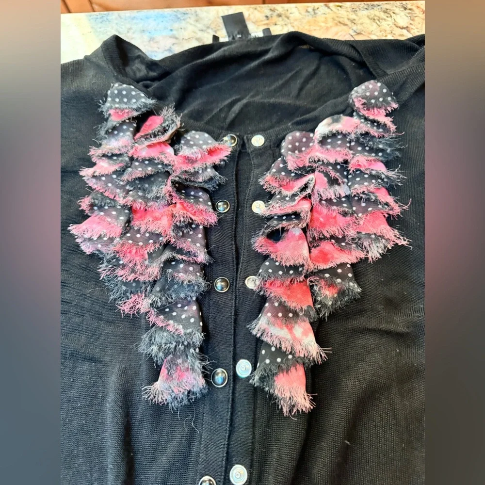 Like new/ White House Black Market sweater - Picture 9 of 10